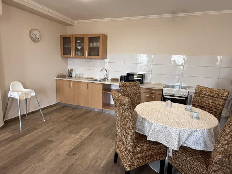 Major Vendégház Hosszúhetény Zengő Apartman konyha