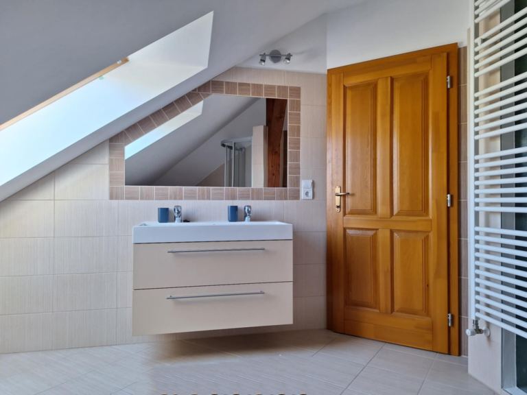 Fügefa Vendégház Orfű emeleti apartman fürdő